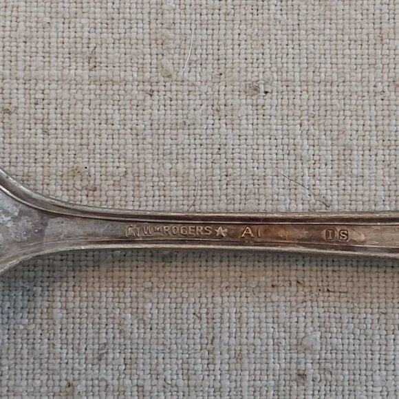Vintage WM Rogers Silver plate butter knife - Picture 3 of 3